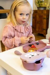 Tum Tum Silikon Beslenme Seti Betsy Bear (5 parça)